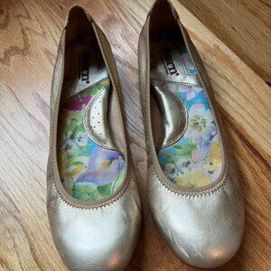 Born Julianne gold ballet flats